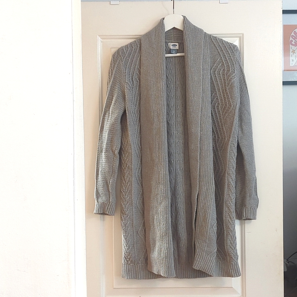 Long gray open knit cardigan, perfect for spring layering! Old Navy, size XS
